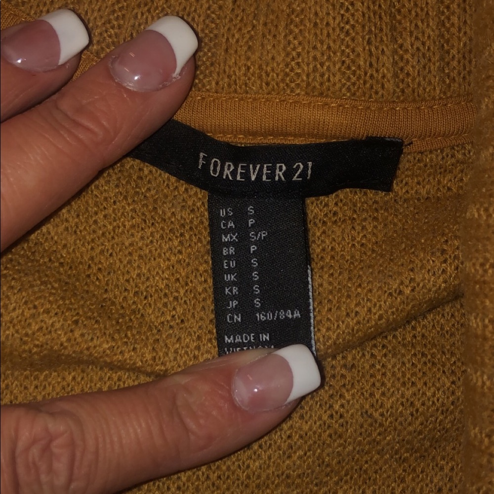 Cardigan - Picture 2 of 2